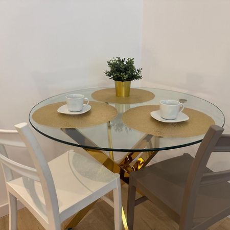Apartament Przy Placu Wolnosci Πόζναν Εξωτερικό φωτογραφία